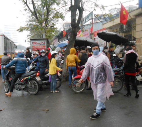 Chiêu lừa đảo đường mật trên phố ngày giáp tết - ảnh 1