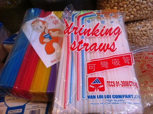 10.000đ/suất: Đương nhiên công nhân phải ăn thực phẩm ôi thiu - ảnh 1