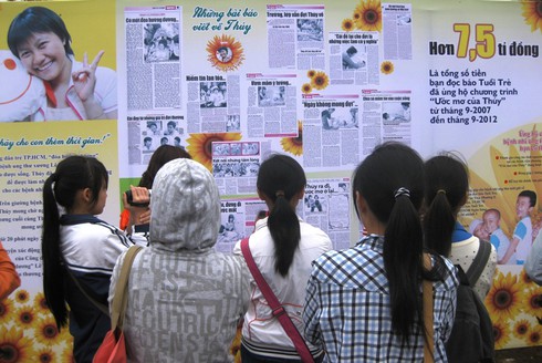 Nô nức đi kết hoa hướng dương cứu bệnh nhi ung thư - ảnh 2