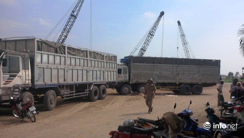Tai nạn thương tâm, người phụ nữ đi xe đạp bán bánh bị cán chết - ảnh 1