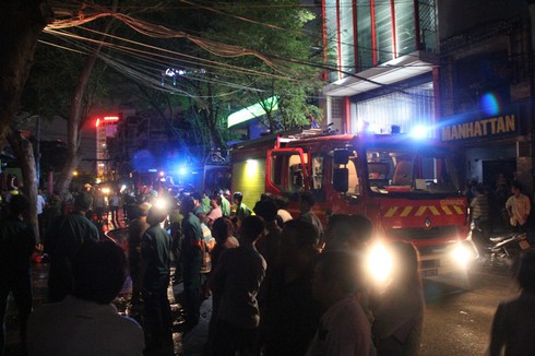 Lửa bao trùm cửa hàng điện tử, bé gái 2 tuổi tử vong - ảnh 3