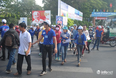 Kỷ niệm đẹp về sinh viên tình nguyện “cháy” hết mình vì sĩ tử - ảnh 2