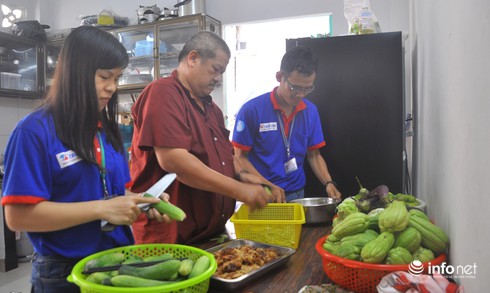 Kỷ niệm đẹp về sinh viên tình nguyện “cháy” hết mình vì sĩ tử - ảnh 4