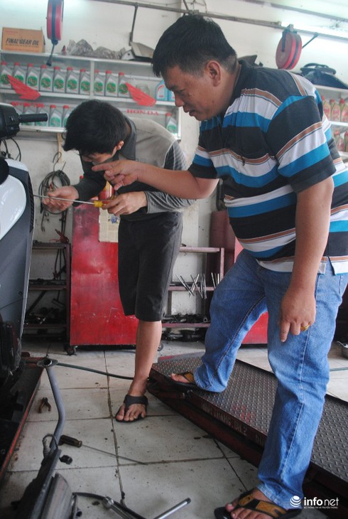 Ông thợ sửa xe “ghiền” làm những việc... miễn phí - ảnh 2