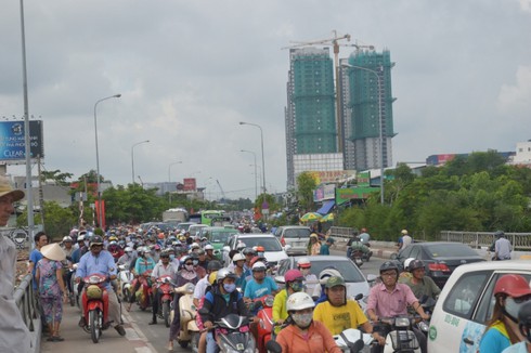 Tai nạn giữa 2 xe đầu kéo, 4 người bị thương - ảnh 3