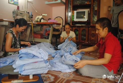 Hai vợ chồng khuyết tật và xưởng may “cứu khổ” cho nhiều phụ nữ - ảnh 2