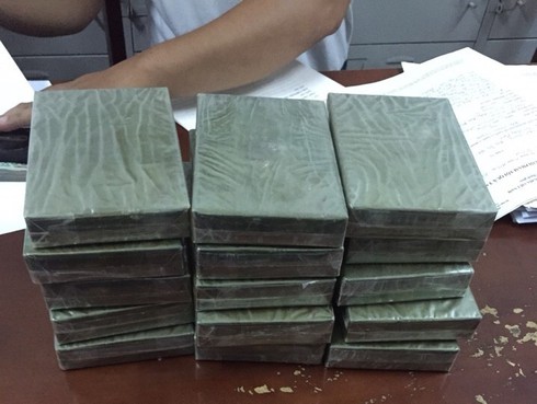 Triệt phá đường dây buôn heroin lớn từ Campuchia về Việt Nam - ảnh 1