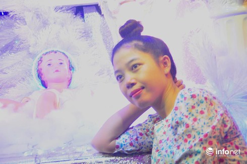 Giới trẻ thích thú dạo chơi con phố Noel độc đáo, thơ mộng nhất Sài Gòn - ảnh 13