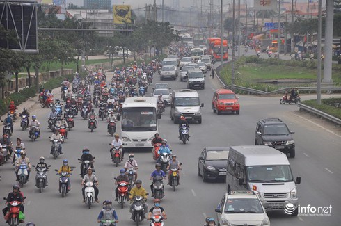 Đường về Sài Gòn ngày mùng 3 Tết thông thoáng, ổn định - ảnh 4