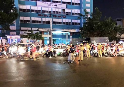 Cự cãi sau va chạm giao thông, 1 người bị đâm vào ngực tử vong - ảnh 1