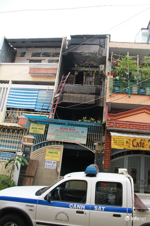 Cụ già 70 tuổi trong căn nhà bốc cháy dữ dội mùng 2 Tết - ảnh 1