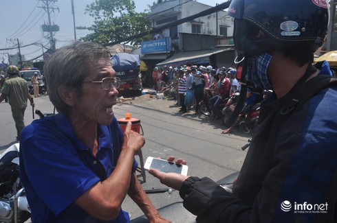 Nhân chứng bàng hoàng khi xe ben nghiền nát hàng loạt xe máy, làm 2 người chết - ảnh 2