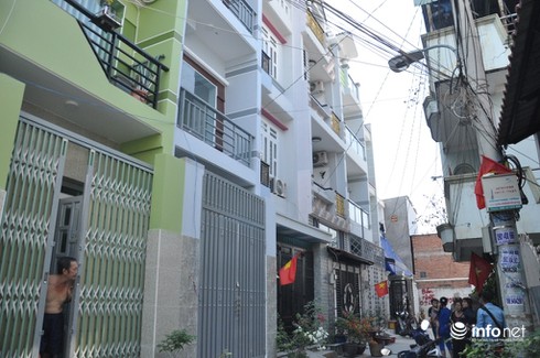 Bố đâm mẹ, con gái kêu thất thanh trong đêm cầu cứu - ảnh 1