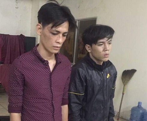 Hai tên cướp giật