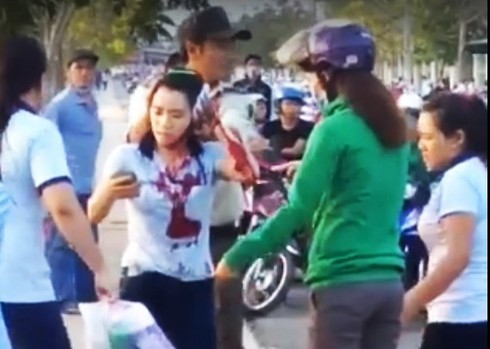 Nghi can chém nữ công nhân trước cổng công ty bị bắt - ảnh 1