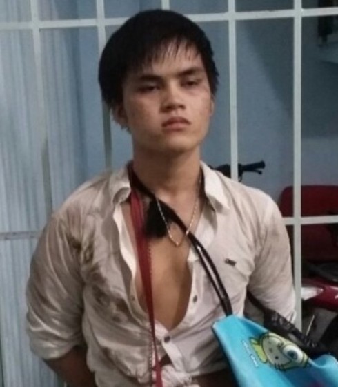 Bắt gọn tên trộm khỏa thân chạy trốn khỏi nhà nữ chủ nhân xinh đẹp - ảnh 1