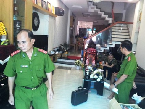 Anh em ca sĩ Quang Hà tố