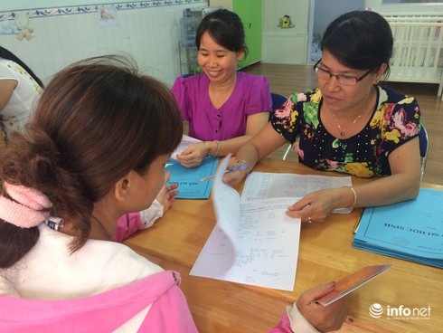 Vì sao phụ huynh phải chờ gần 20h để nộp hồ sơ cho con học? - ảnh 5