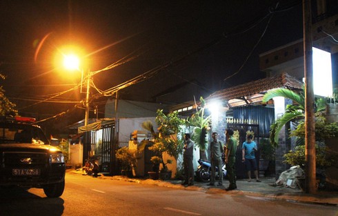 Bé gái tử vong, mẹ nguy kịch trong phòng nồng nặc mùi thuốc trừ sâu - ảnh 1