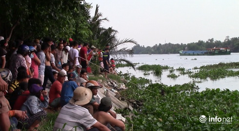Đang nhậu, người đàn ông lao xuống sông Sài Gòn tắm bị chết đuối - ảnh 1