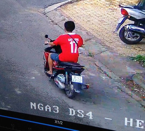 Hình ảnh tên trộm đột nhập nhiều phòng trọ, “khoắng” xe Airblade và 3 laptop - ảnh 2