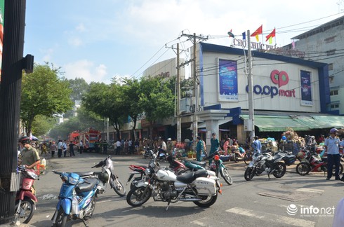 Cháy chợ An Đông, tiểu thương hoảng loạn - ảnh 4