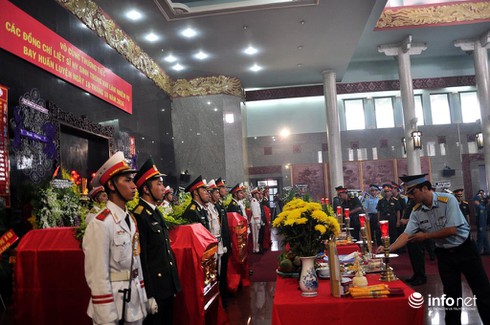 Lễ viếng, truy điệu 3 đồng chí Sĩ quan Phi công hy sinh - ảnh 2