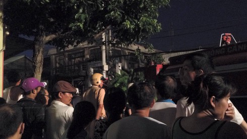 Cháy nhà ở Q.9, TP.HCM: Ít nhất 2 người chết - ảnh 1