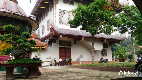 Tượng phật trong chùa bị đục phá, trộm vàng - ảnh 1