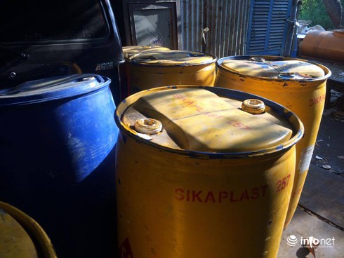 TP.HCM: Đường dây “khủng” chuyên rút ruột các xe bồn chở xăng dầu - ảnh 4