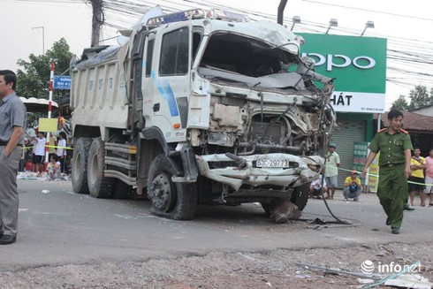 1 ngày 2 vụ tai nạn nghiêm trọng, 6 người bị thương vong - ảnh 3