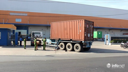 2 người tử vong dưới bánh xe container - ảnh 2