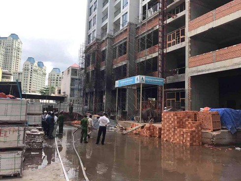 Cháy nhỏ tại công trường tòa nhà Landmark Plus - ảnh 1