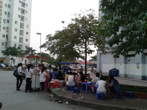 'Tầm gửi' bủa vây chung cư đông đúc bậc nhất Thủ đô - ảnh 12