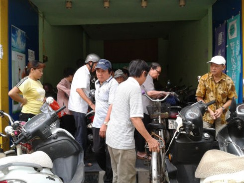 Chuyện lạ: Trăm triệu một chiếc ghế điện lọc