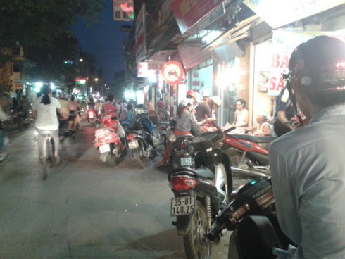 Bánh Trung thu nổi tiếng xé nhãn mác để đại hạ giá? - ảnh 8