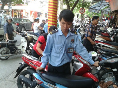Vừa giảm giá, vàng lại hết hàng - ảnh 6