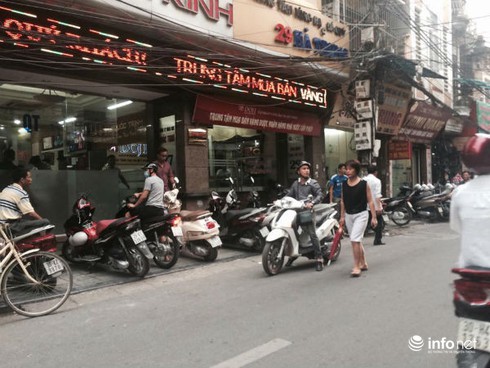 Nóng tỷ giá USD trên “chợ đen” - ảnh 1