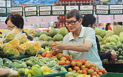 Siêu thị đua nhau ép doanh nghiệp đủ đường - ảnh 1