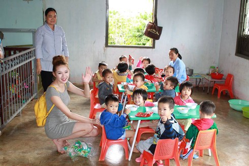 Á hậu 2 Quỳnh Giao: Từ thiện để hiểu và thêm yêu quê hương mình - ảnh 1