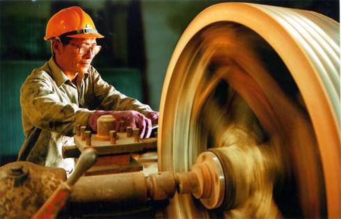 Năm 2013 sẽ tạo việc làm mới cho 1,6 triệu lao động - ảnh 1