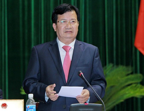 Gặp “câu hỏi khó”, Bộ trưởng Dũng để câu trả lời… ở nhà - ảnh 1