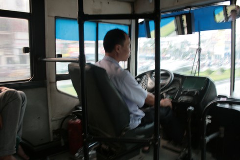 Chấm điểm giám đốc công ty xe buýt - ảnh 1