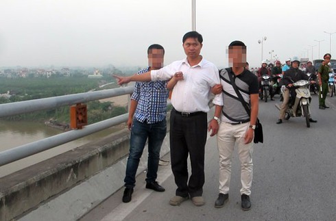 Hà Nội yêu cầu cung cấp thông tin kịp thời cho báo - ảnh 1