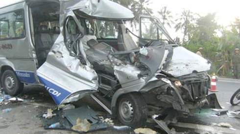 Bộ trưởng Thăng: Xóa sổ bằng được các đoàn xe “vua” - ảnh 1