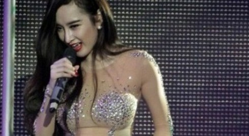 Loạn biểu diễn, Hà Nội siết hoạt động karaoke, vũ trường - ảnh 1