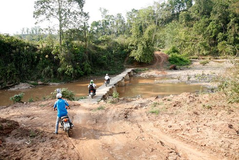 Cầu Sam Lang được xây bằng tiền đóng góp của DN - ảnh 1
