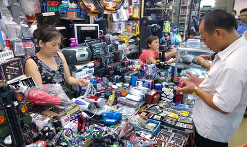 Hà Nội: Giá thuê chỗ ngồi ở chợ cao nhất 400 nghìn/m2 mỗi tháng - ảnh 1