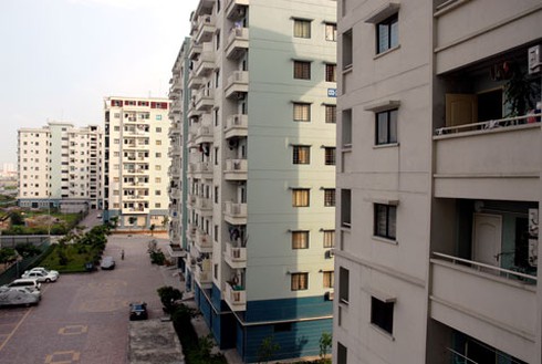 Công nhân phải thuê nhà đắt gấp 4 lần cán bộ - ảnh 1