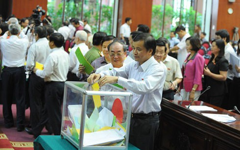 Lấy phiếu tín nhiệm có tính chất cảnh báo các
